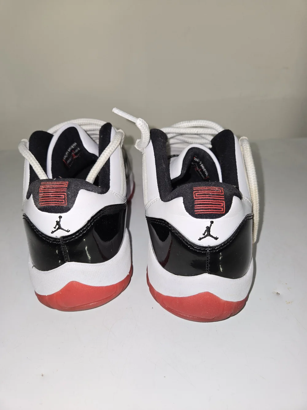 Nike Air Jordan 11 Retro Concord-Bred Patent White Red Men's 8.5 Sneakers